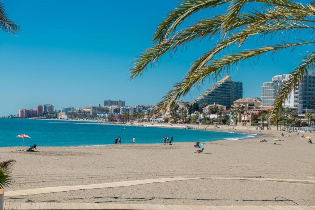 Cozy Corner 2 Bedroom Apartment On New Island Complex In Marina Harbour Benalmadena Luaran gambar