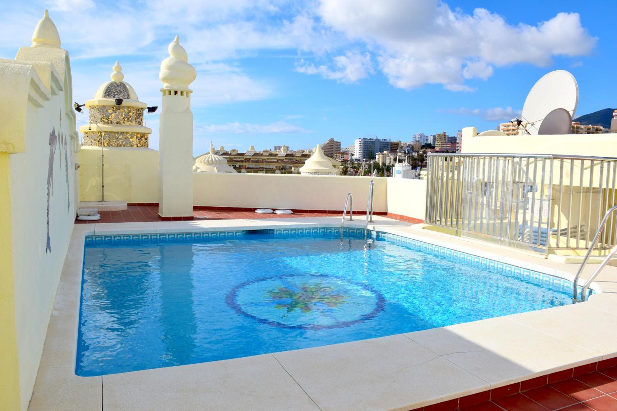 Cozy Corner 2 Bedroom Apartment On New Island Complex In Marina Harbour Benalmadena Luaran gambar