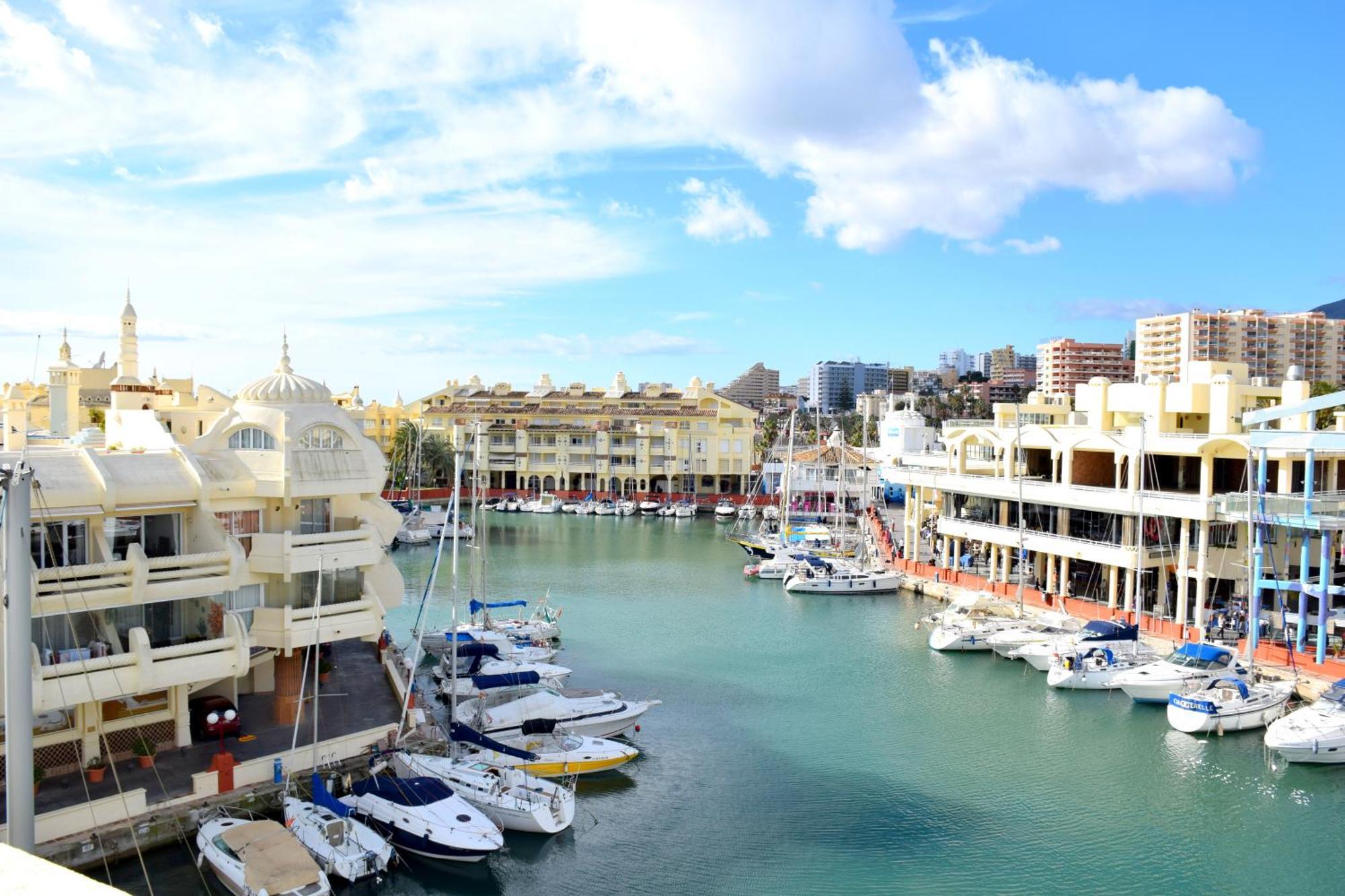 Cozy Corner 2 Bedroom Apartment On New Island Complex In Marina Harbour Benalmadena Luaran gambar