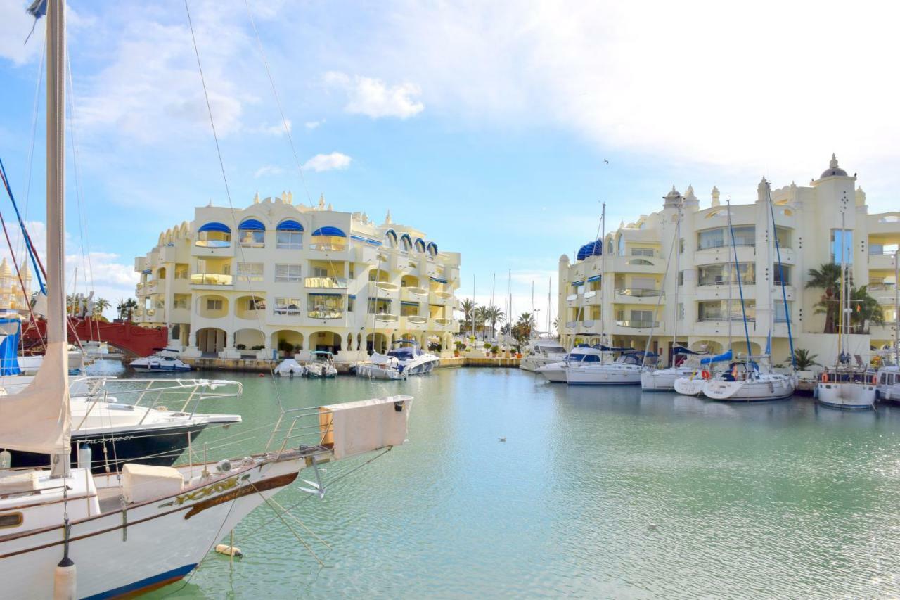 Cozy Corner 2 Bedroom Apartment On New Island Complex In Marina Harbour Benalmadena Luaran gambar